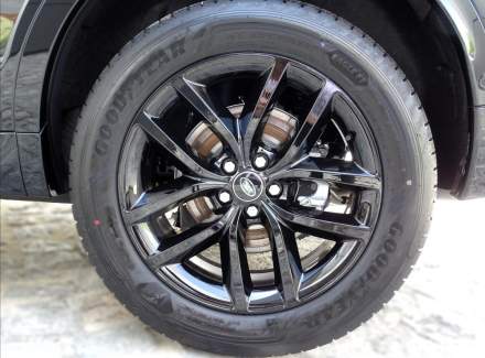 Land Rover - Discovery Sport