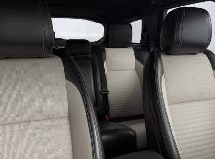 Land Rover - Discovery Sport