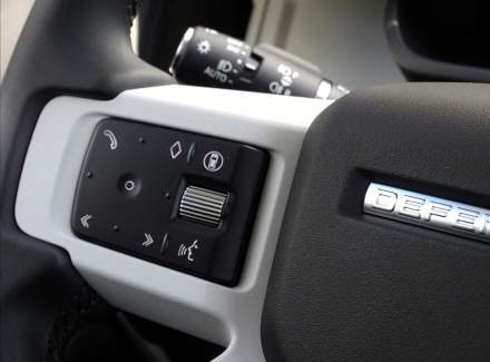 Land Rover - Defender