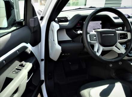 Land Rover - Defender