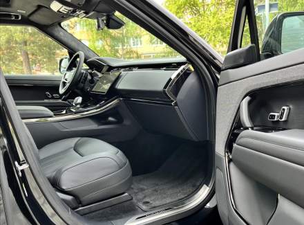 Land Rover - Range Rover Sport