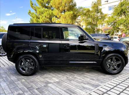 Land Rover - Defender