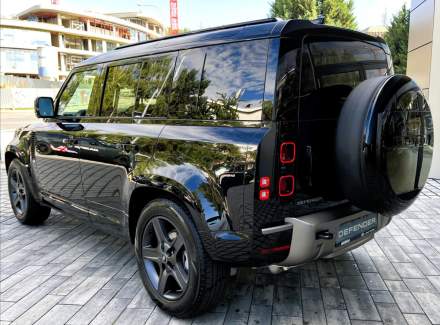 Land Rover - Defender