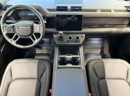 Land Rover - Defender