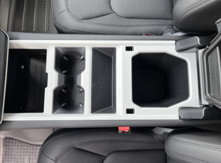 Land Rover - Defender