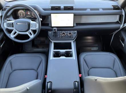 Land Rover - Defender