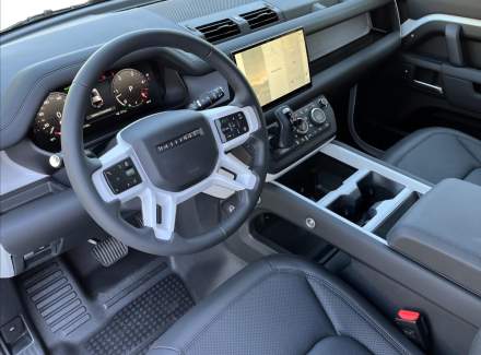 Land Rover - Defender