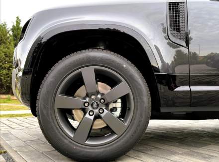 Land Rover - Defender