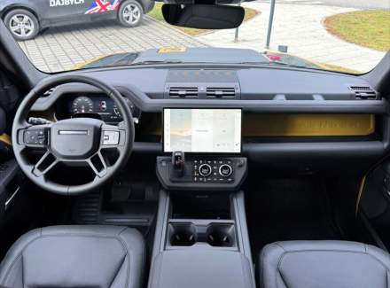 Land Rover - Defender