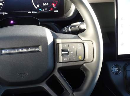 Land Rover - Defender