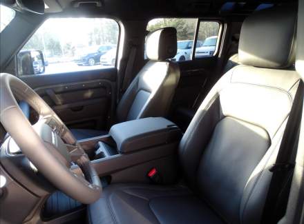 Land Rover - Defender