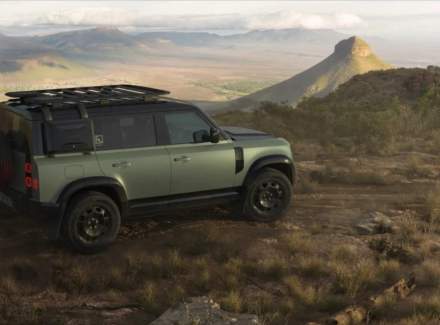 Land Rover - Defender