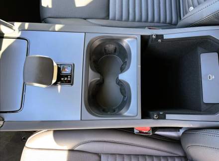 Land Rover - Discovery Sport