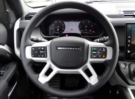 Land Rover - Defender