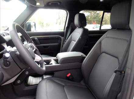 Land Rover - Defender