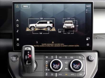 Land Rover - Defender