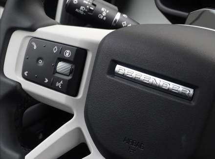 Land Rover - Defender