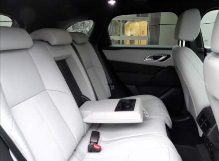 Land Rover - Range Rover Velar