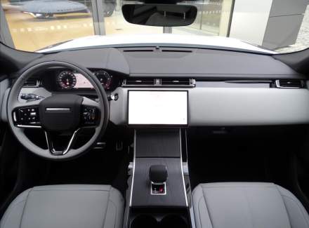 Land Rover - Range Rover Velar
