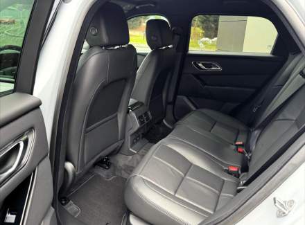 Land Rover - Range Rover Velar