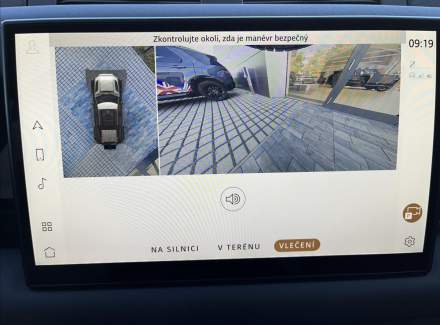 Land Rover - Defender