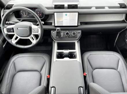 Land Rover - Defender