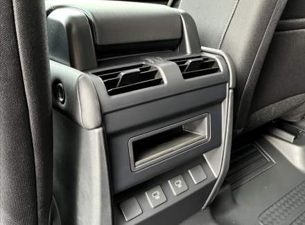 Land Rover - Defender