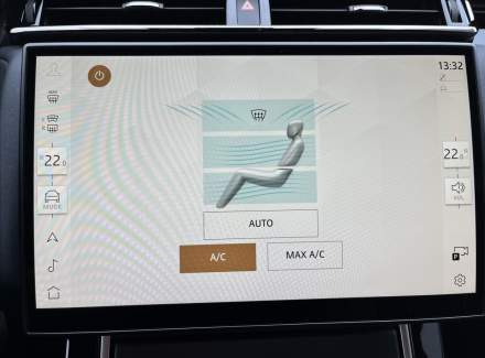 Land Rover - Range Rover Velar