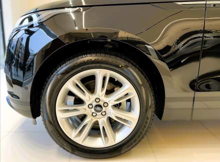 Land Rover - Range Rover Velar