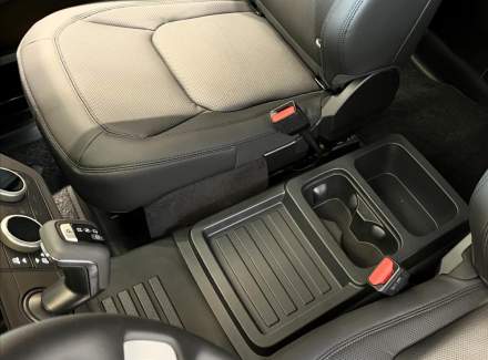 Land Rover - Defender