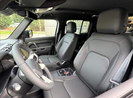 Land Rover - Defender