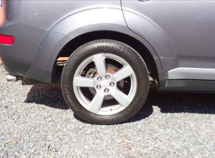 Mitsubishi - Outlander