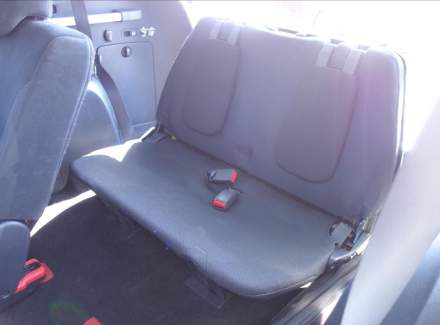 Mitsubishi - Outlander