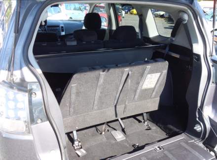 Mitsubishi - Outlander