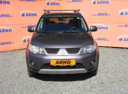 Mitsubishi - Outlander