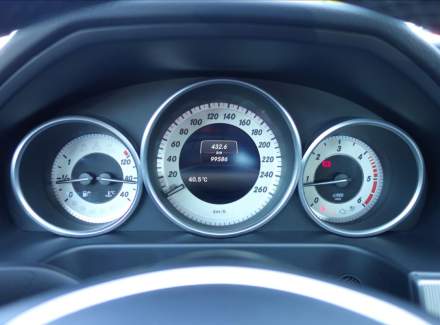 Mercedes-Benz - E-class