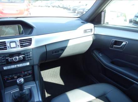 Mercedes-Benz - E-class