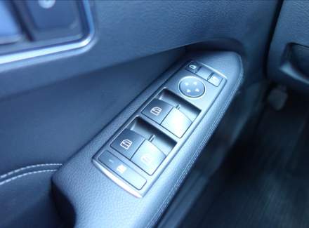 Mercedes-Benz - E-class