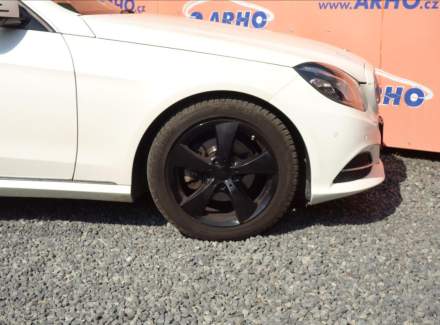 Mercedes-Benz - E-class