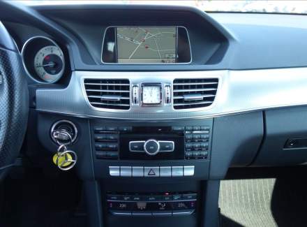 Mercedes-Benz - E-class