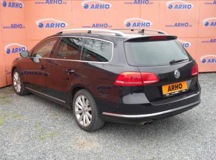 Volkswagen - Passat
