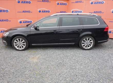 Volkswagen - Passat