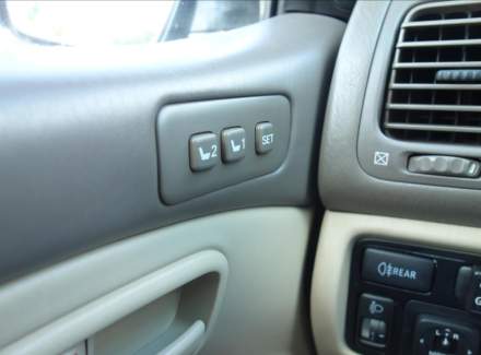 Toyota - Land Cruiser