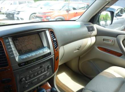 Toyota - Land Cruiser