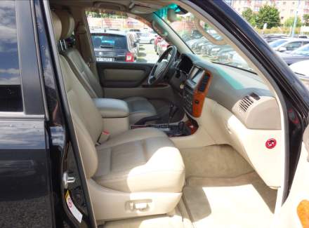 Toyota - Land Cruiser