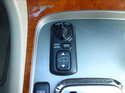 Toyota - Land Cruiser