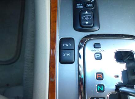 Toyota - Land Cruiser