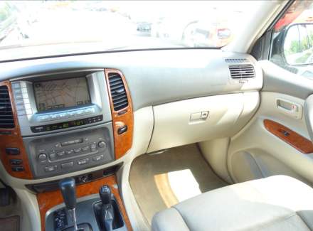 Toyota - Land Cruiser