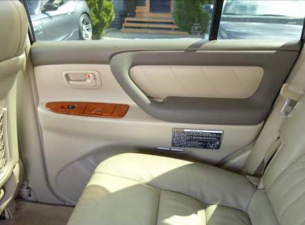 Toyota - Land Cruiser