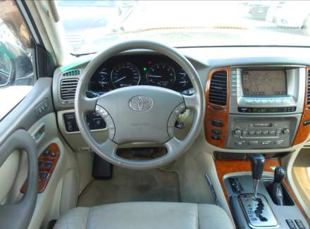 Toyota - Land Cruiser